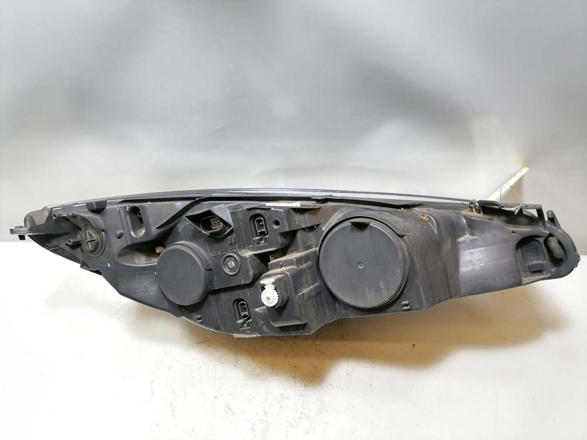 Peugeot 308 SW Scheinwerfer vorn links Halogen Facelift ab 2011 Zubehör Bj.2011